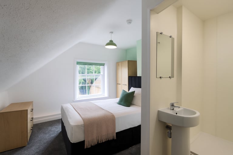 Ensuite rooms - Stodman Street 