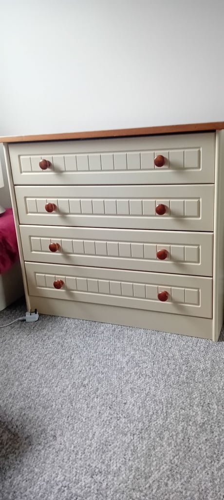 Bedroom drawers