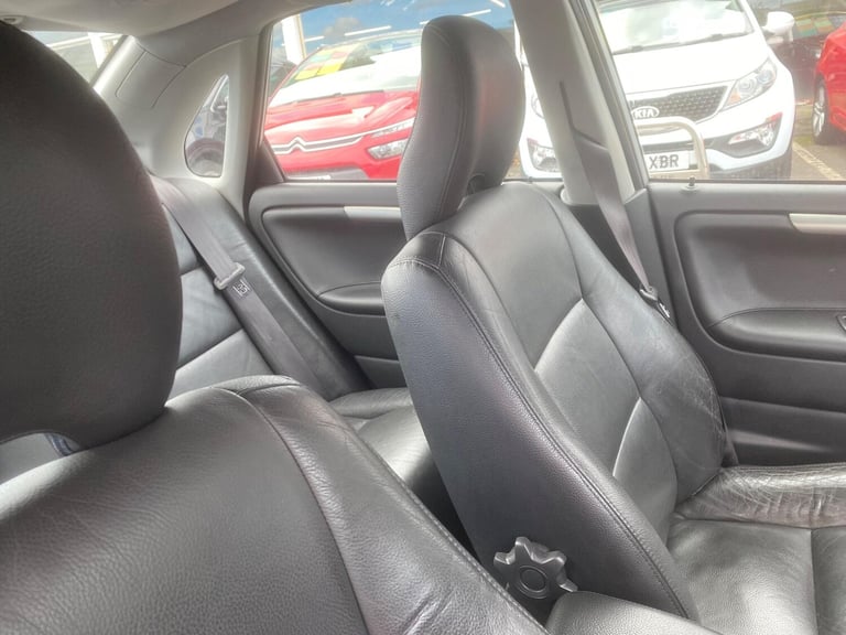 2004 Volvo S40 1.8 Sport 4dr Auto [122bhp] SALOON PETROL Automatic