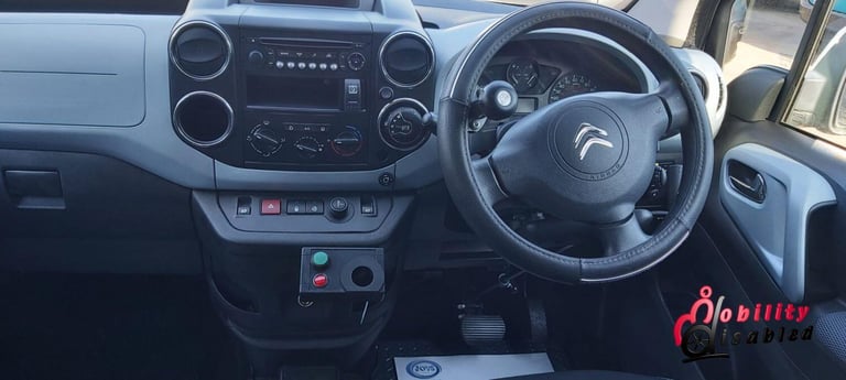 CITROEN BERLINGO 1.6 e-HDi XTR Driver Transfer &amp;/or Up Front Wheelchair Access