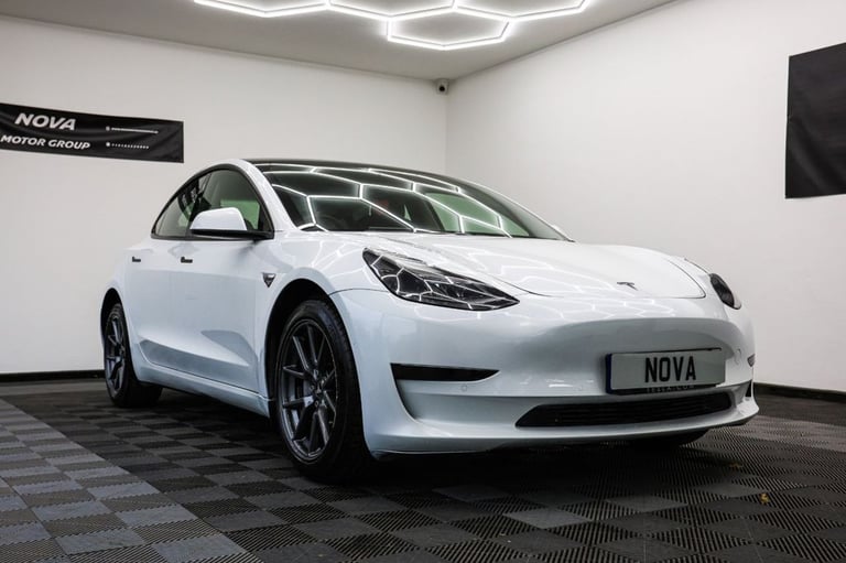 2020 Tesla Model 3 Standard Range Plus Saloon 4dr Electric Auto RWD (241 bhp) Saloon ELECTRIC Aut...