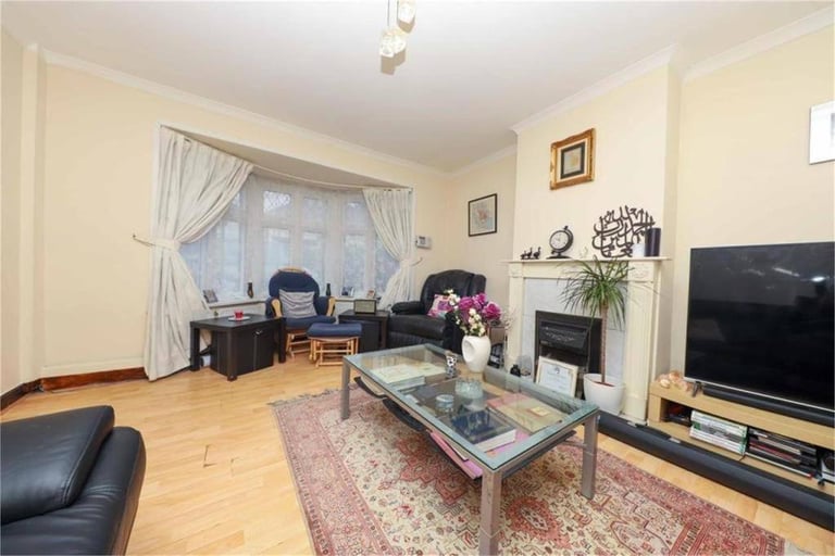 image for 3 Bed 2 Reception Driveway Parking 1 Car - Cullington Close, Harrow HA3