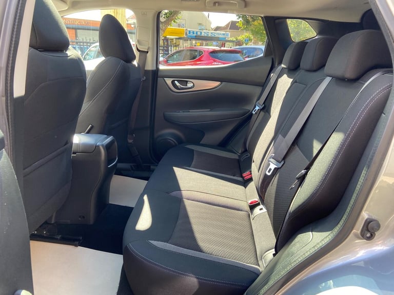 2019 Nissan Qashqai 1.3 DIG-T N-Connecta Euro 6 (s/s) 5dr HATCHBACK Petrol Manual