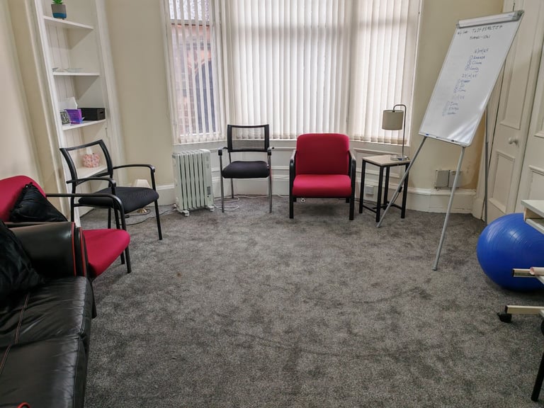 Two newly refurbished offices to rent, 2nd floor, 49 Tichfield st Kilmarnock 