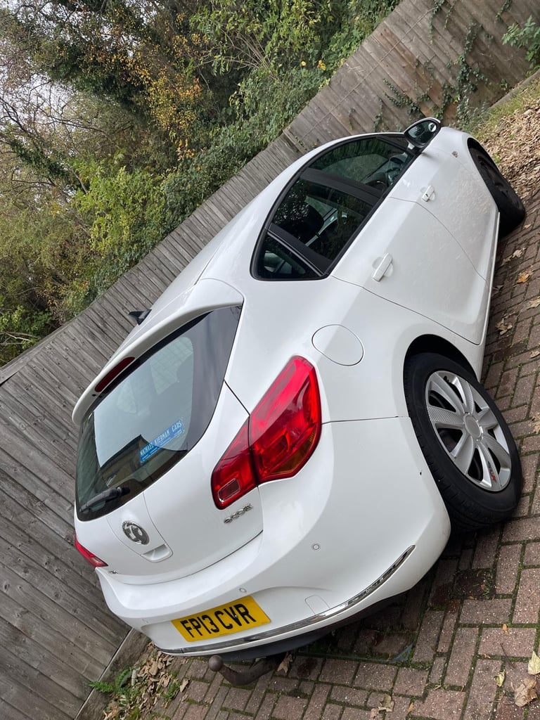 Vauxhall astra 2013