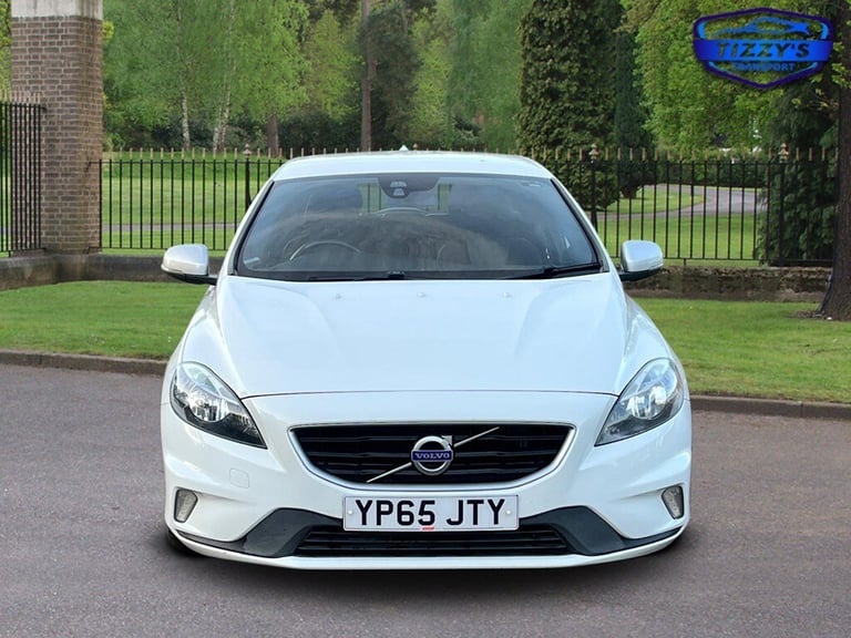 VOLVO V40 2.0 R-Design D4 2015