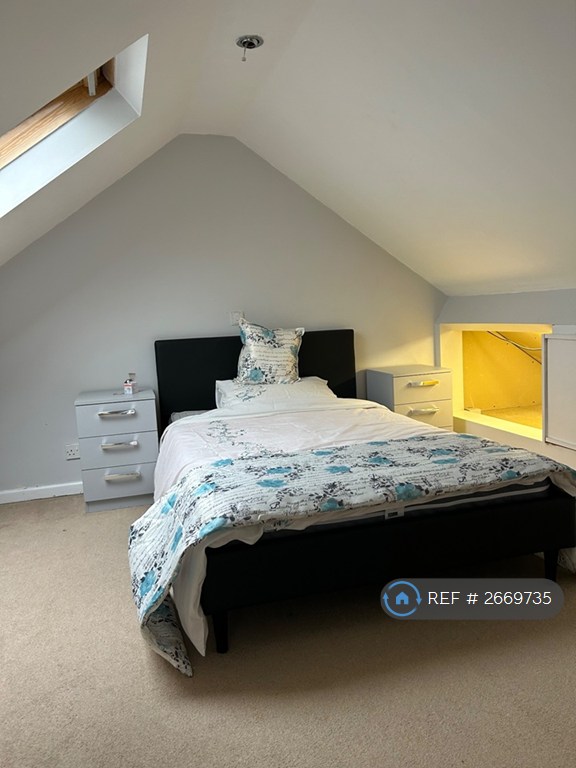 1 bedroom in Laxton Walk, Cheltenham, GL51 (#2669735)