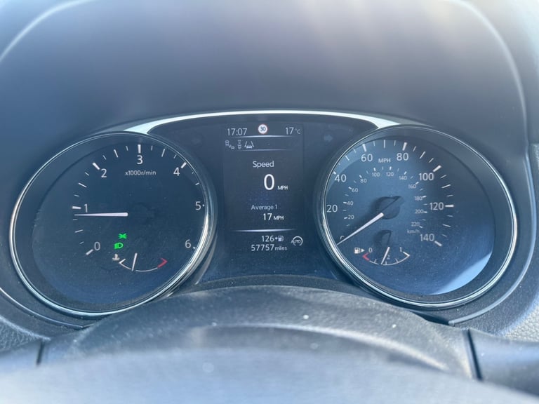 Nissan, X-TRAIL, Estate, 2016, Manual, 1598 (cc),  5 doors 4x4