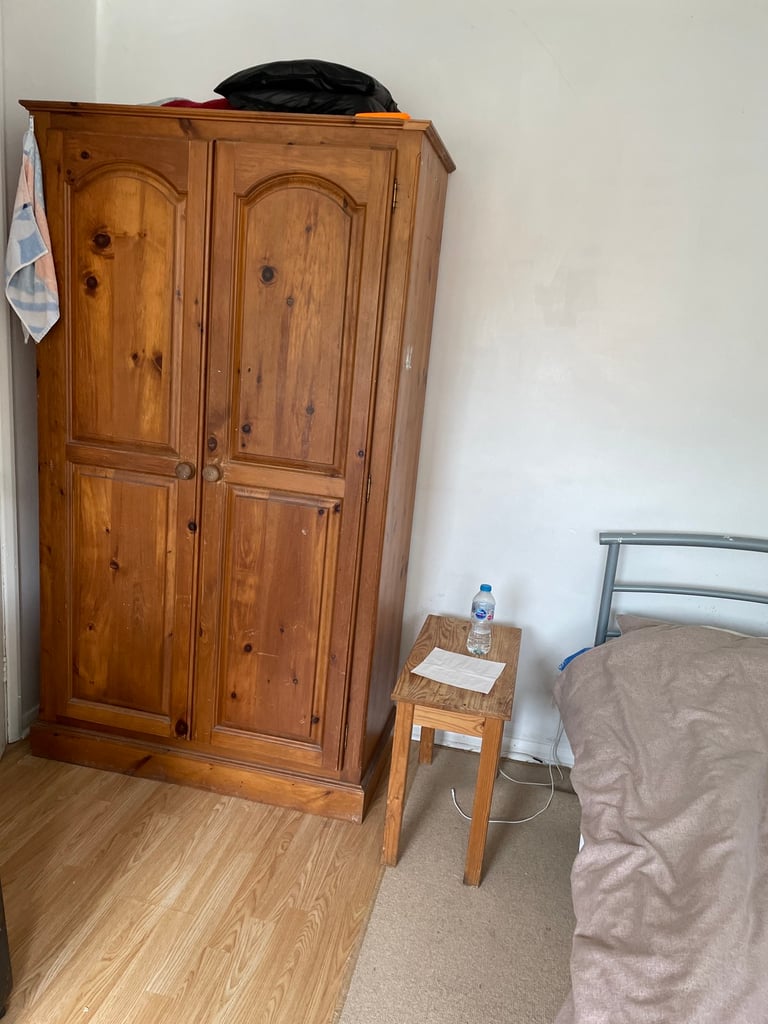Double room fully furnished not far from Stoke, Mandeville Hospital