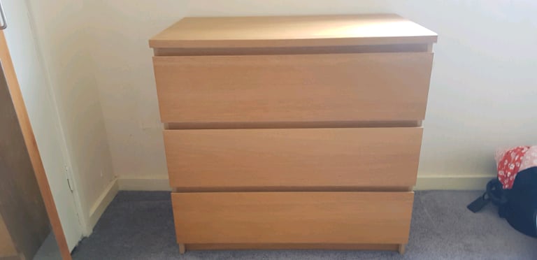 2 x lKEA Malm 3 drawer chest of drawers