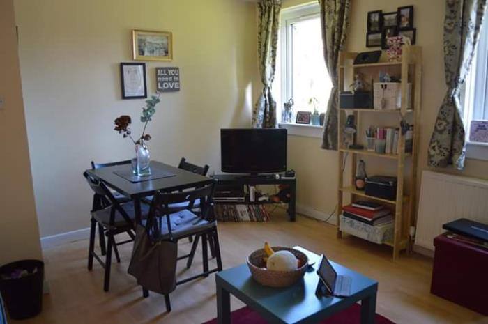 Fully Furnished 1 bedroom modern flat at Corstorphine EH12 8XR. From Mid Dec 2025
