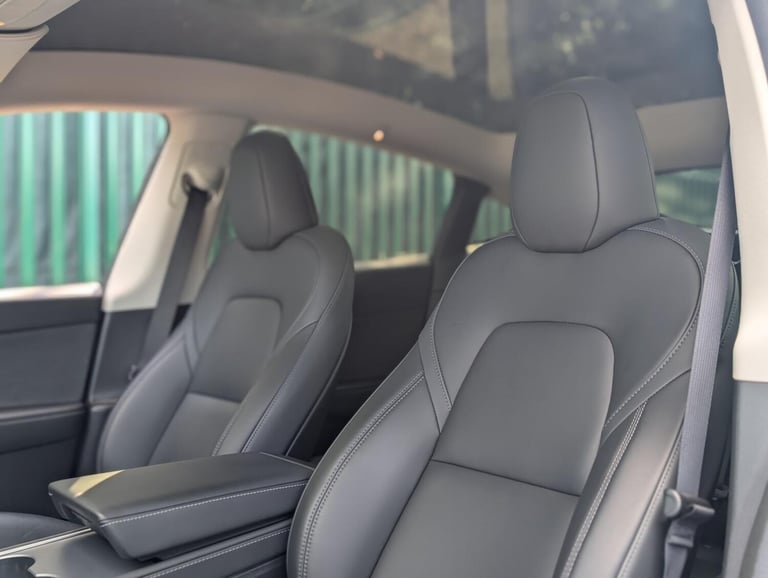  Tesla Model Y (Dual Motor) Long Range Auto 4WDE 5dr Electric Automatic