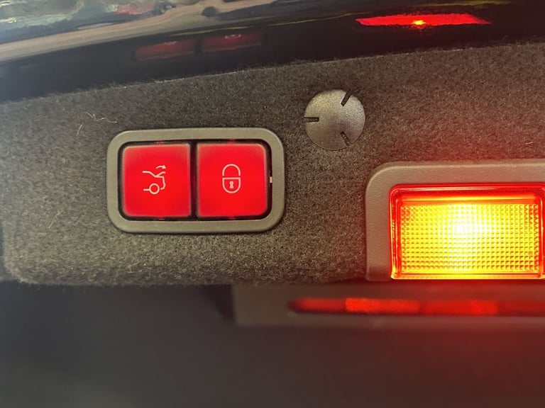 2016 Mercedes-Benz C Class C350e Sport Premium Plus 4dr Auto SALOON PETROL/ELECTRIC Automatic