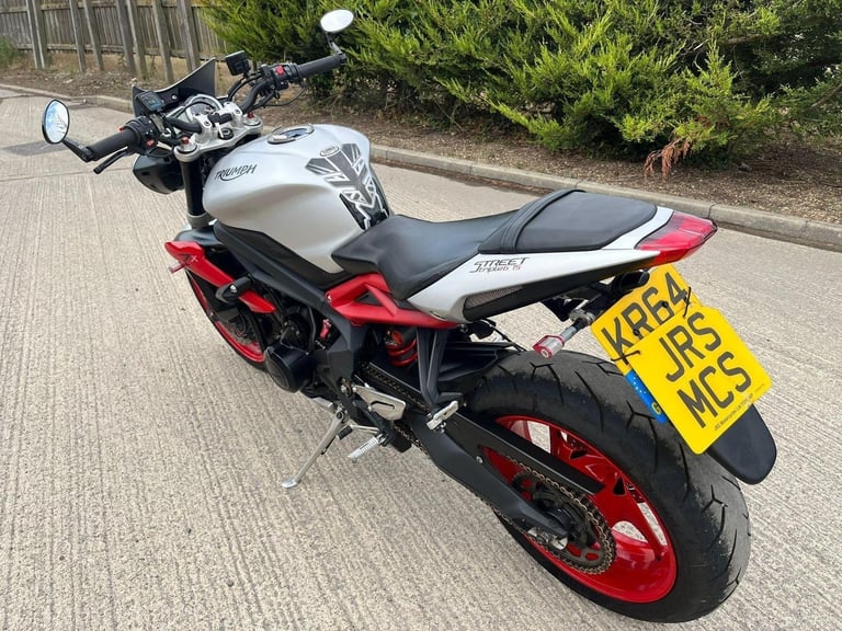 2015 64 TRIUMPH STREET TRIPLE 675 RX 675R NAKED R NEW MOT HPI CLEAR