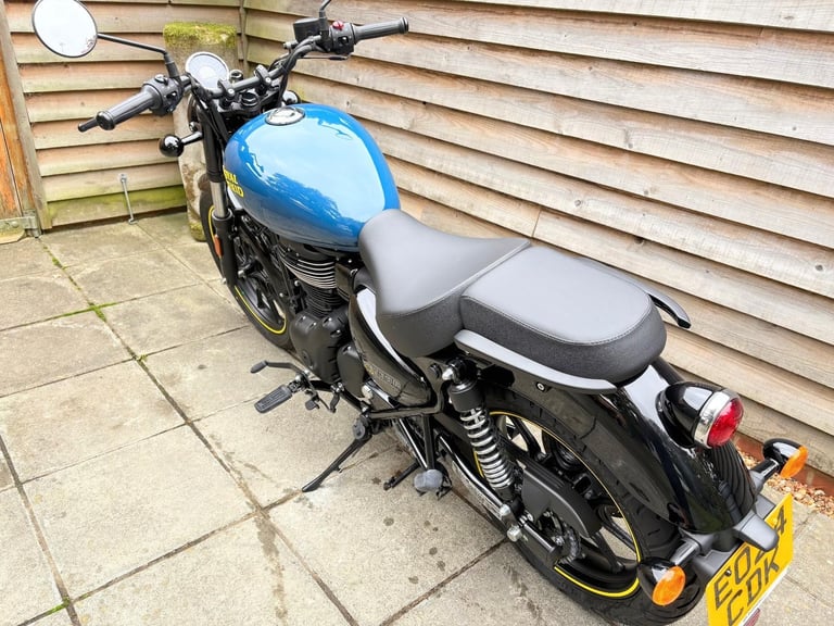 2024 / 24 Royal Enfield METEOR 350 £2750 Blue 134 miles.