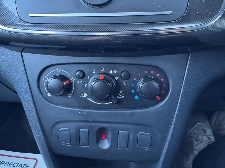 2017 Dacia Sandero 1.0 SCe Ambiance Hatchback 5dr Petrol Manual Euro 6 (75 ps) Hatchback Petrol M...