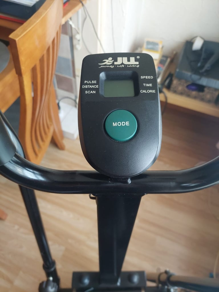 Cross trainer, excercise bike 