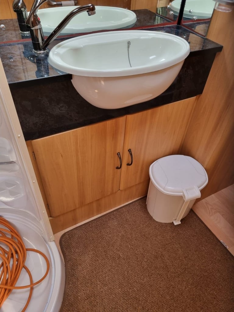 Avondale Argente 642-4 fixed bed 4 motor movers  