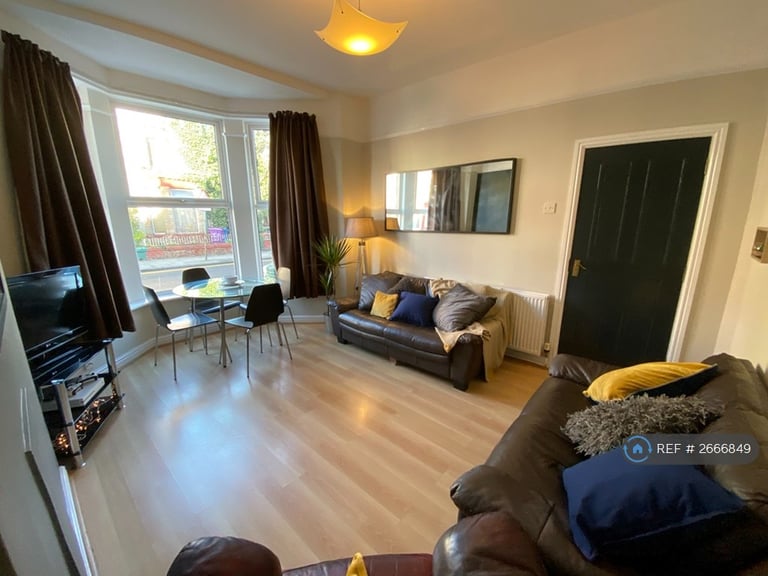 5 bedroom house in Gainsborough Road, Liverpool, L15 (5 bed) (#2666849)