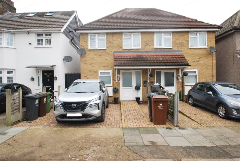 image for Two bedroom house close to Upney Station IG11