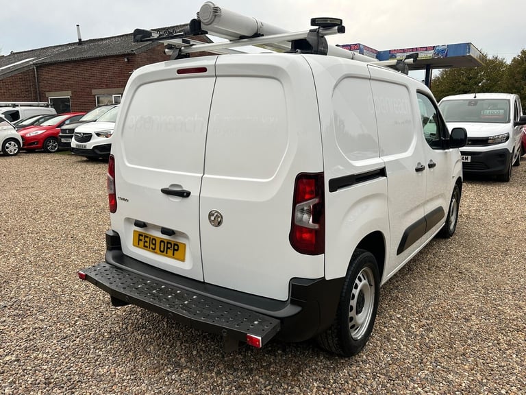 2019 Vauxhall Combo 1.6 Turbo D 2300 Edition L1 H1 Euro 6 (s/s) 4dr PANEL VAN Diesel Manual