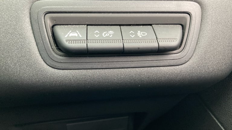 2021 Renault Captur 1.3 TCE 140 Iconic 5dr HATCHBACK PETROL Manual