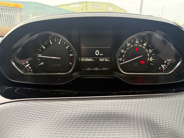 2019 Peugeot 2008 1.2 PureTech Allure Premium SUV 5dr Petrol Manual Euro 6 (s/s) (82 ps) HATCHBAC...