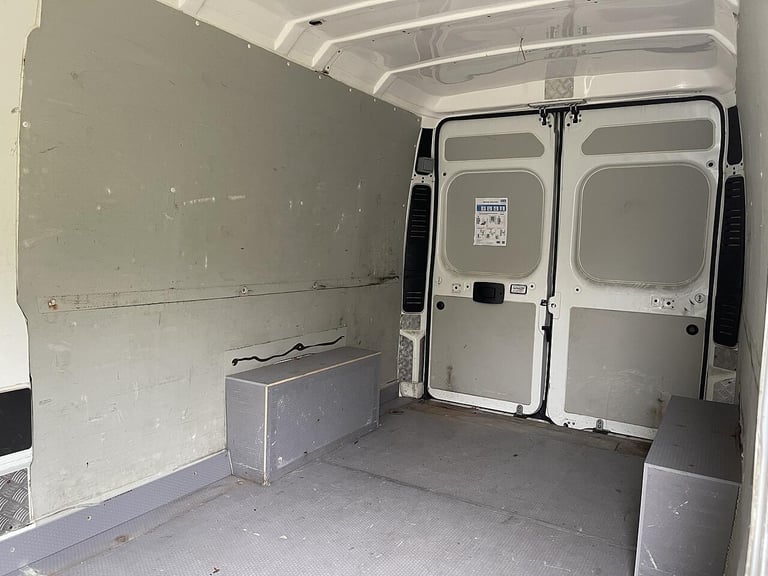 2020 Peugeot Boxer 2.2 BlueHDi 435 Professional L4 H2 Euro 6 (s/s) 5dr PANEL VAN Diesel Manual