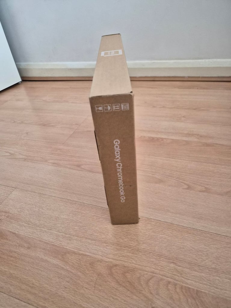 image for Brand New sealed Samsung Galaxy Chromebook 14"