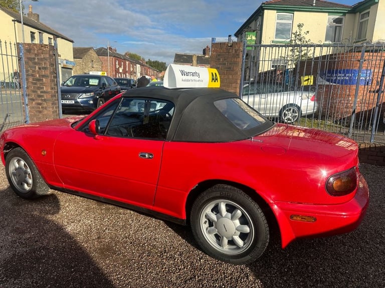1990 Mazda MX-5 1.6L 2d  114 BHP Convertible Petrol Manual