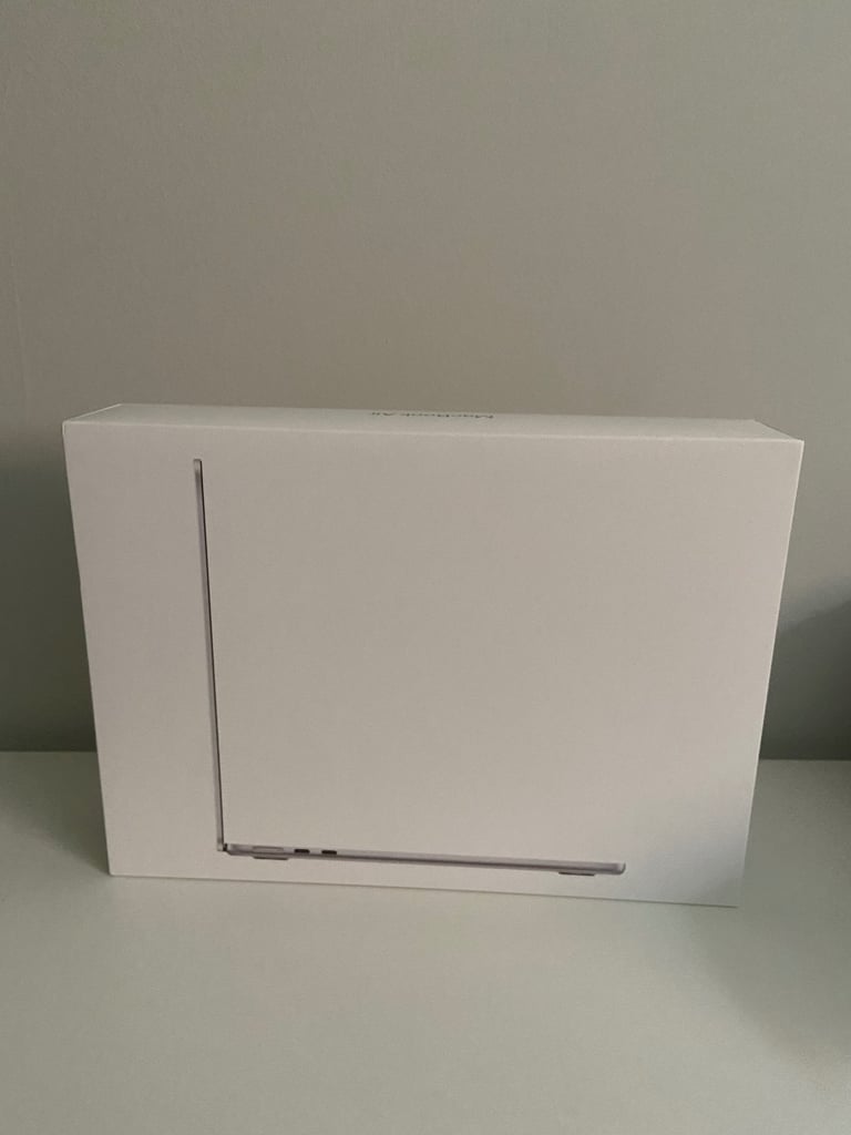 Apple MacBook Air 13 M4 16GB 512GB SSD Silver RRP £1200