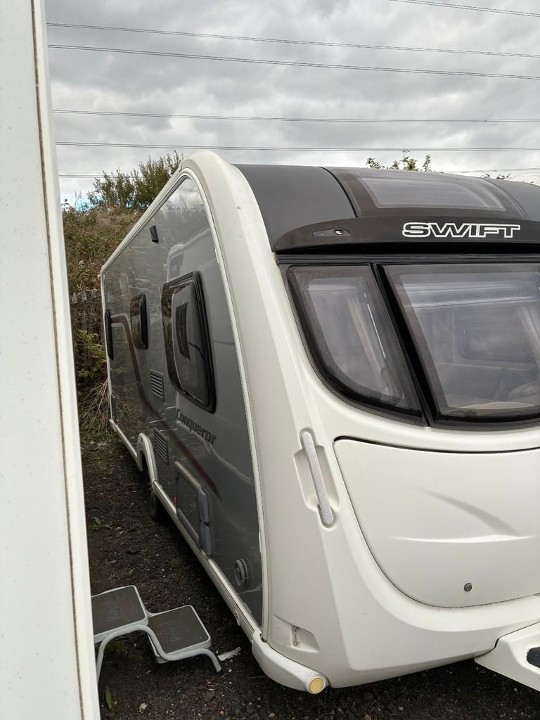2012 Swift Conquer 570