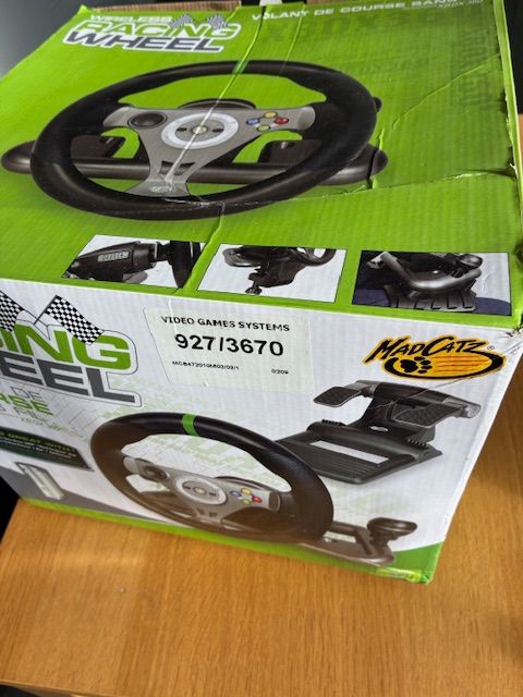 Xbox 360 Kinect Special Edition (Sold as a bundle only)