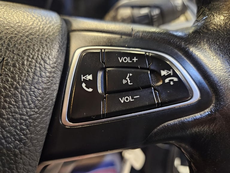 FORD FOCUS 1.5 TDCi Zetec 2016