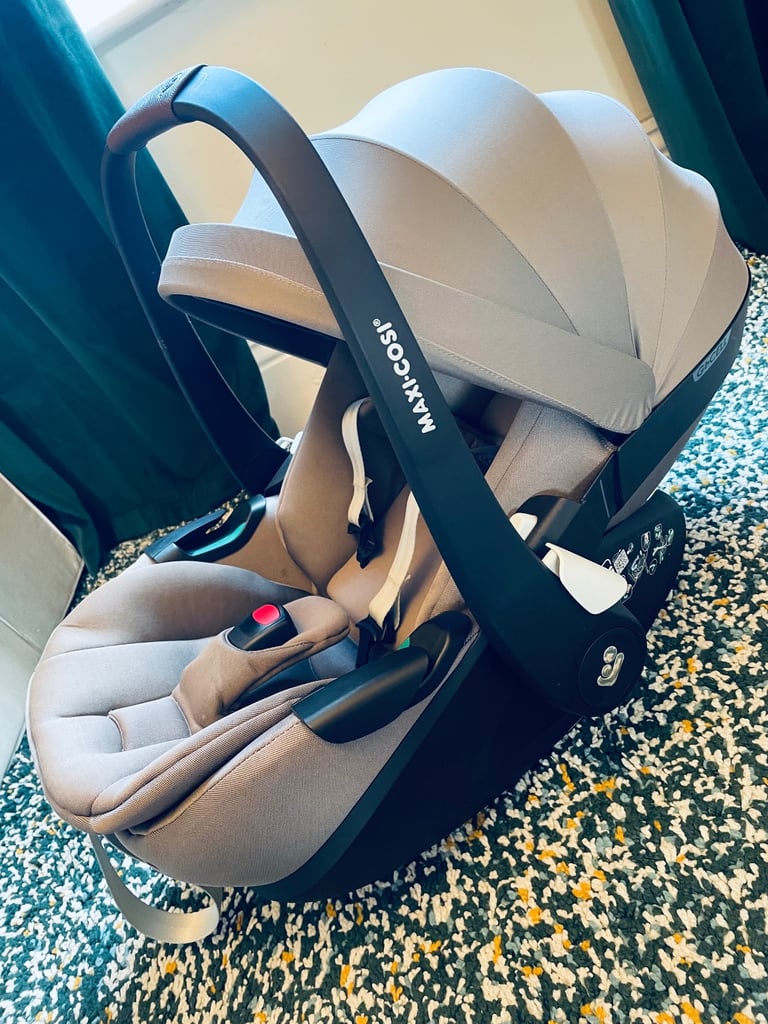 image for Maxi-Cosi Pebble 360 Pro Car Seat - Truffle