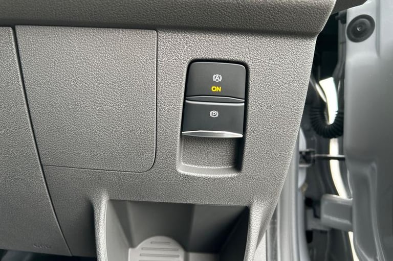 2024 Ford Transit 350 Leader L3 H2 LWB Medium Roof FWD 2.0 EcoBlue Hybrid 130ps, LANE DEPARTU Pan...