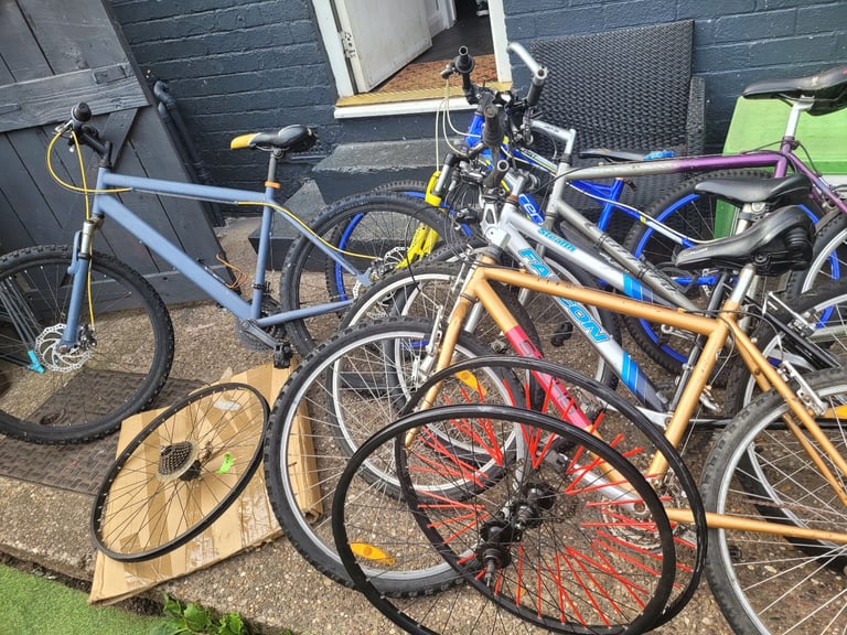 image for Bike bundle x6 bikes 