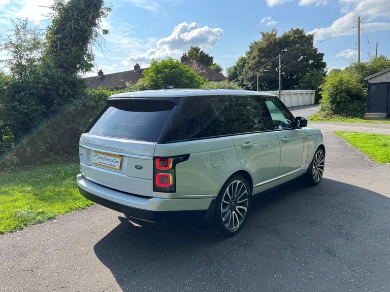 August 2018 Land Rover Range Rover 3.0 SD V6 Autobiography (275) Automatic SUV