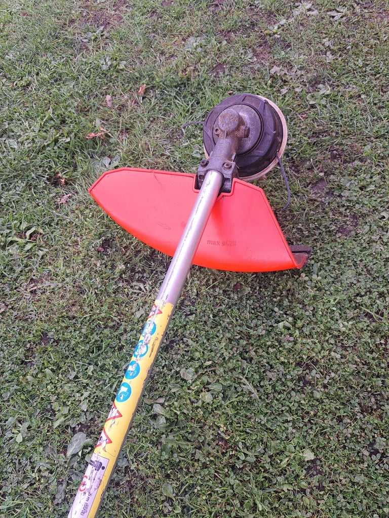 Stihl FS100 strimmer 