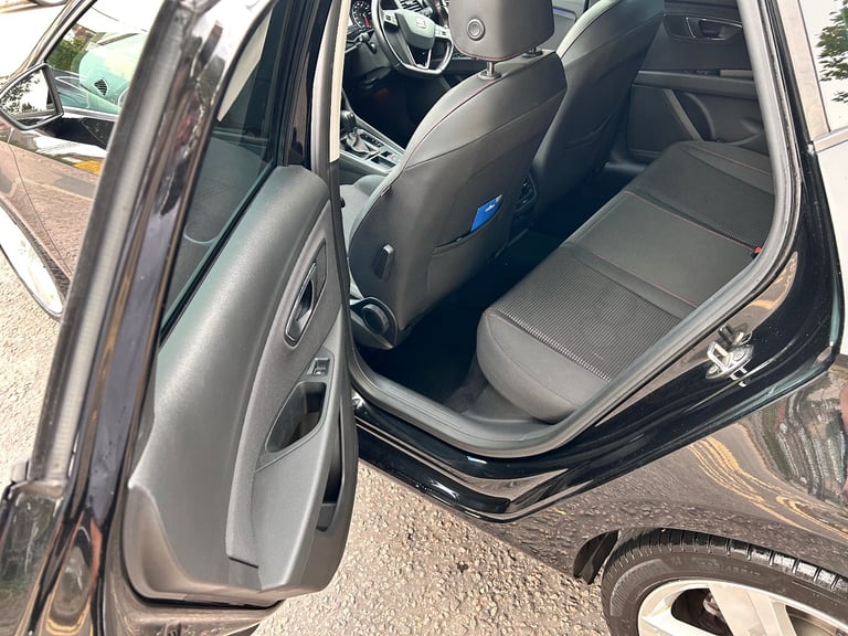 Seat, LEON, Hatchback, 2018, Semi-Auto, 1968 (cc), 5 doors
