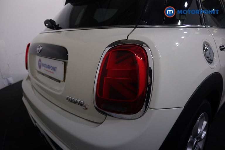 2019 MINI Hatch 2.0 Cooper S Classic II 5dr Auto [Nav Pack] Hatchback Petrol Automatic