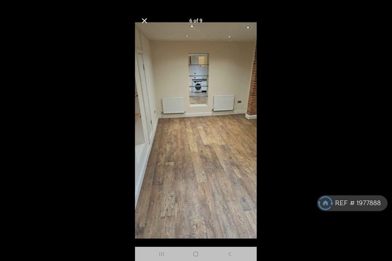 1 bedroom flat in Guildford Road, London, RH4 (1 bed) (#1977888)