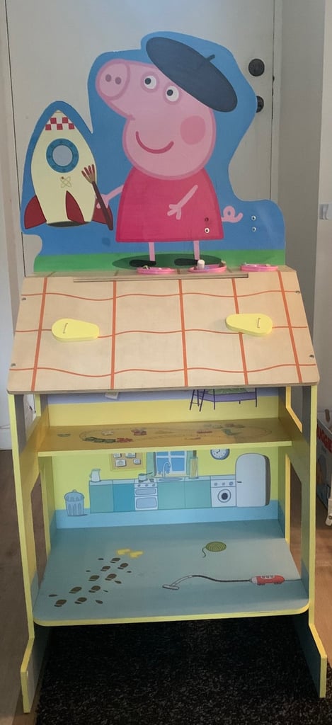 Peppa pig easel chalkboard