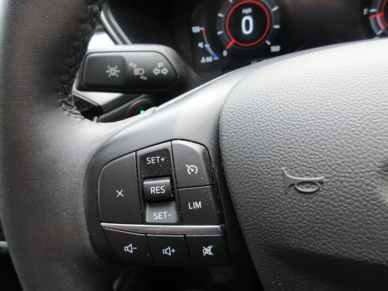 2022 Ford Kuga Kuga Titanium 5 Door 1.5L EcoBlue 120PS FWD 6 Speed Manual HATCHBACK Diesel Manual