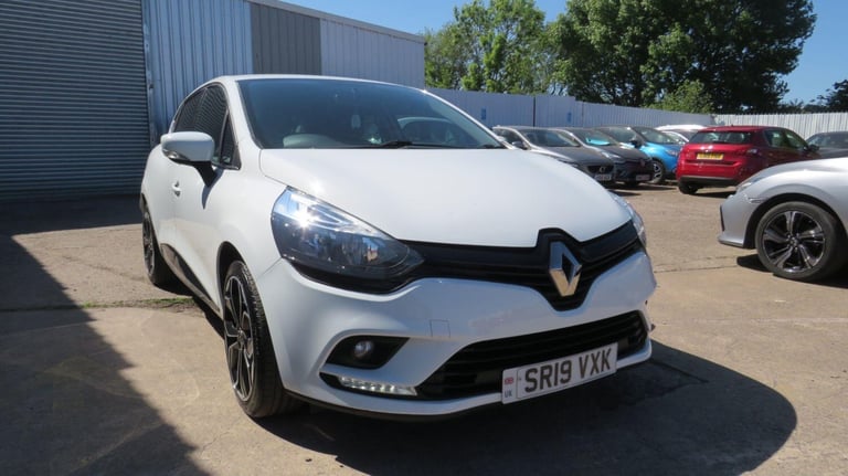 image for 2019 Renault Clio 0.9 TCe Iconic Euro 6 (s/s) 5dr HATCHBACK Petrol Manual