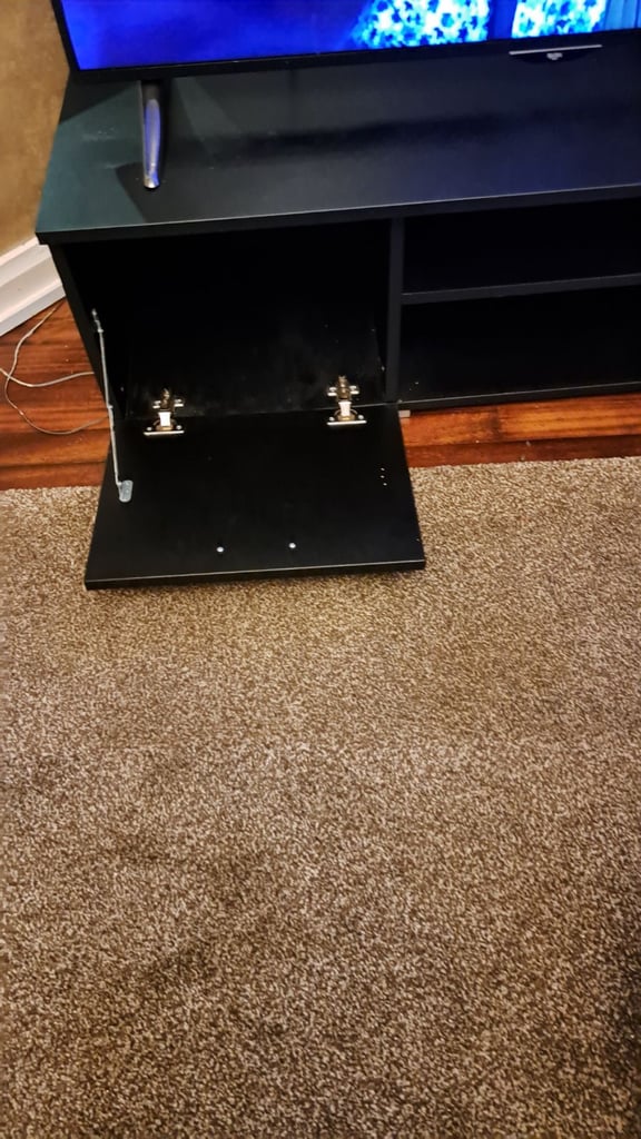 Tv stand 