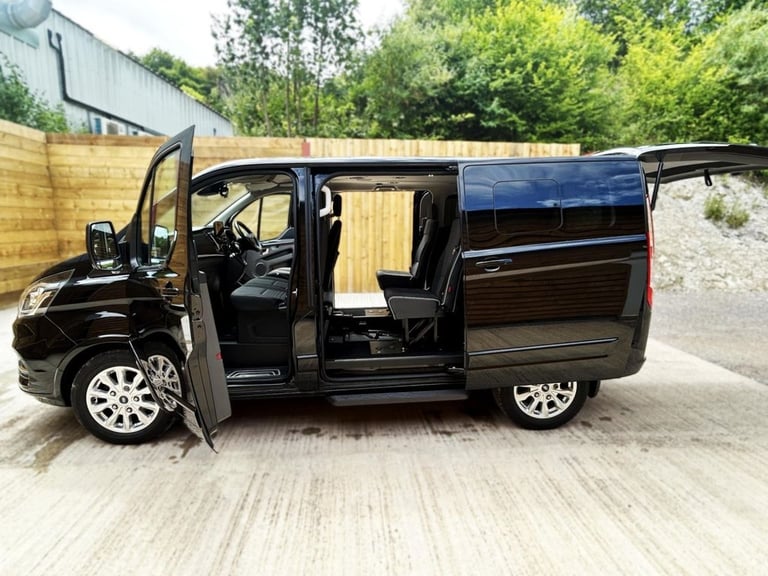 2020 Ford Tourneo Custom 2.0 EcoBlue 130ps L/R 8 Seater Titanium Auto MPV DIESEL Automatic