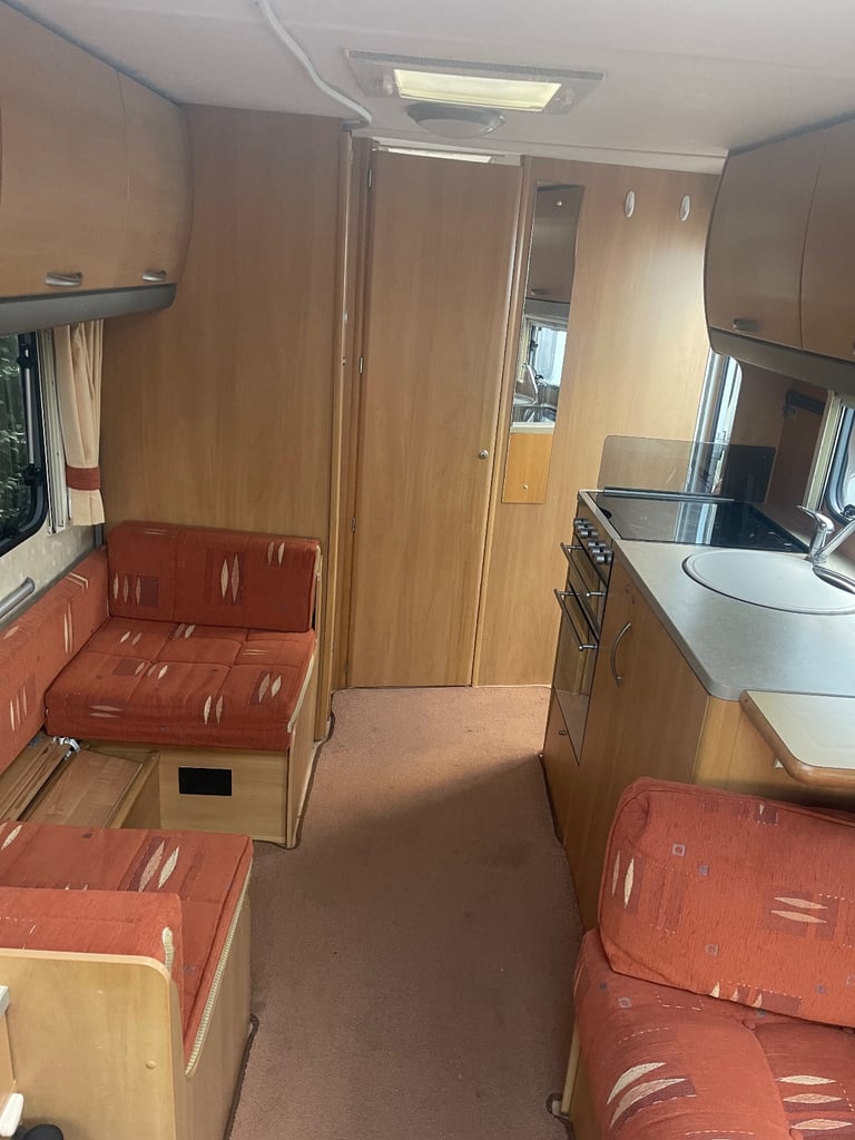 Swift Charisma 2005 4 berth 