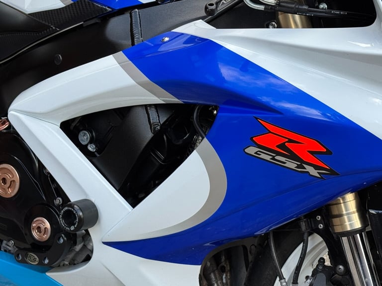 SUZUKI GSXR 600 K9 2011 (60) 25TH ANNIVERSARY EDITION + NUMBER 12/25 MADE TOTAL