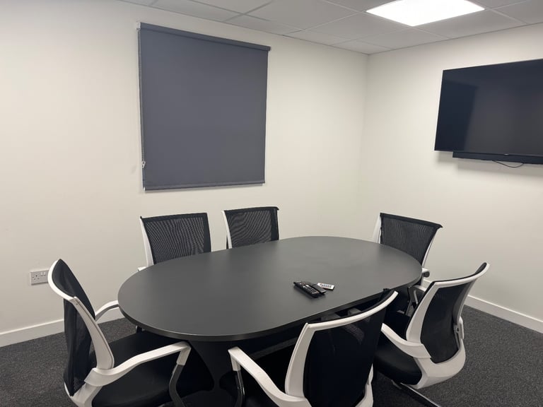 Commercial Rooms to Rent & Yard – Rutherglen